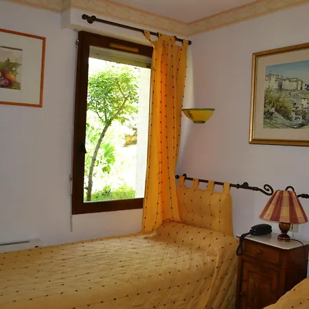 Logis Le Vieil Amandier