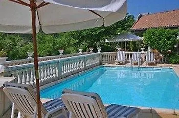 Logis Le Vieil Amandier 2* Trigance