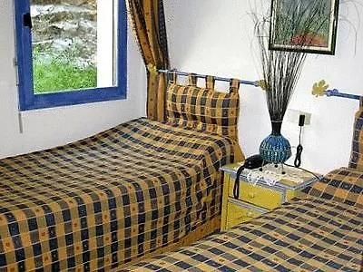 Szálloda Logis Le Vieil Amandier Trigance