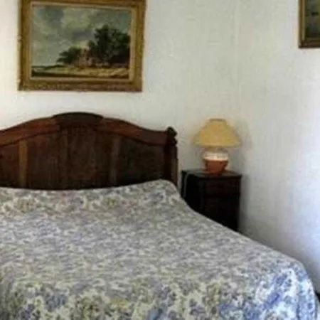 Logis Le Vieil Amandier 2* Trigance