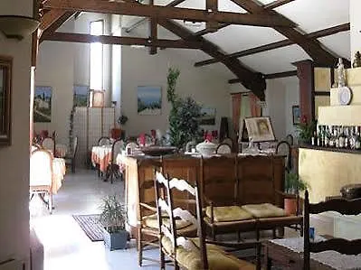 Szálloda Logis Le Vieil Amandier 2*